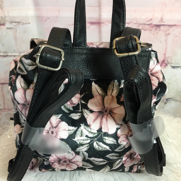 Spring Fever Backpack - Picture 4 of 7